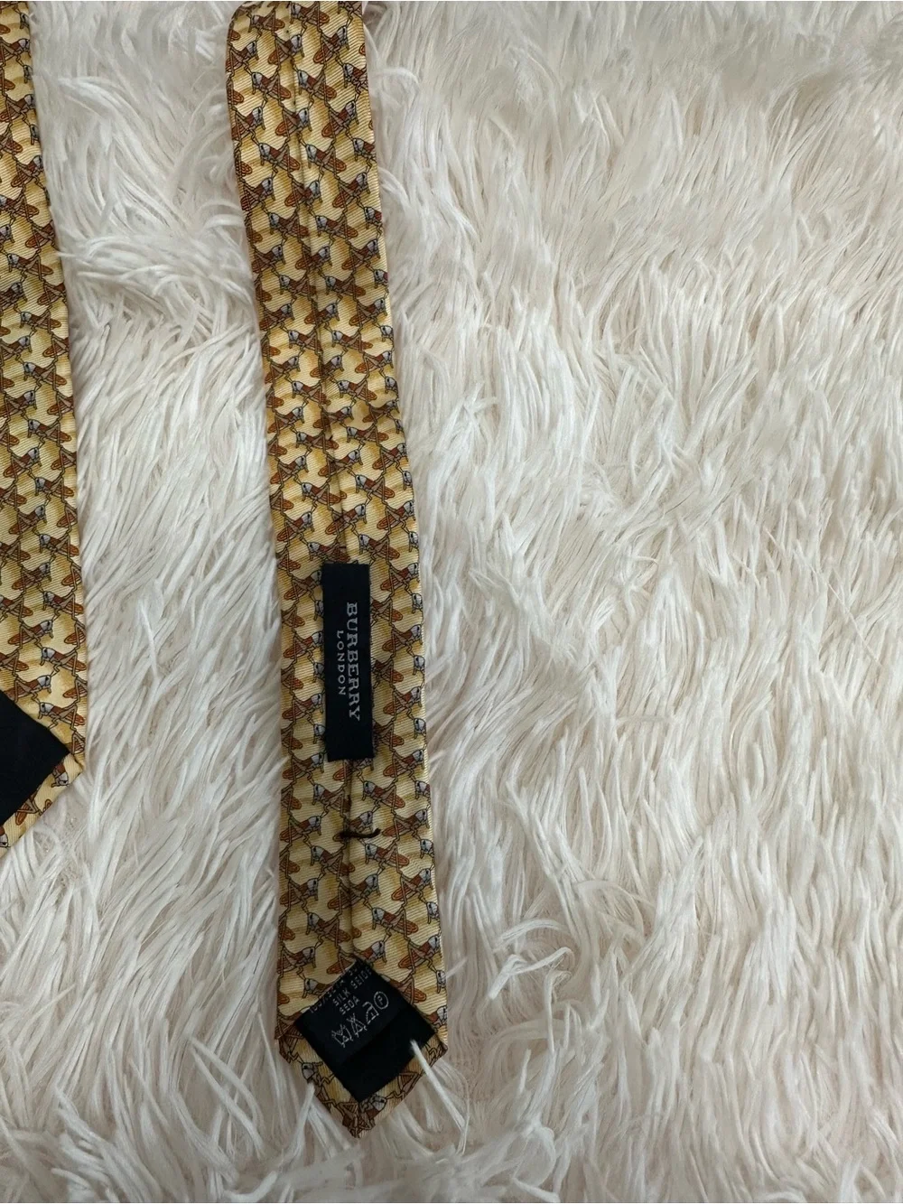 Burberry London Silk Tie Beige Gold Geometric Pattern Classic Luxury
